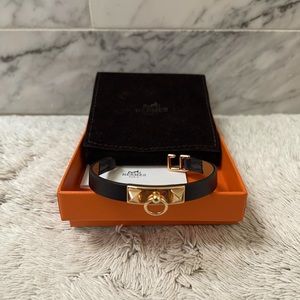 Hermes Mini Rivale bracelet size T2 black with rose gold hardware like new